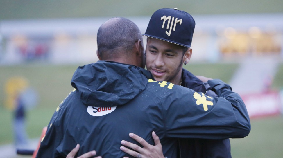 Neymar fala em humilhação contra Alemanha e diz que Messi merece título da Copa