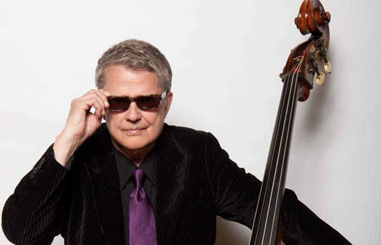 Charlie Haden, revolucionário baixista do jazz, falece aos 76 anos