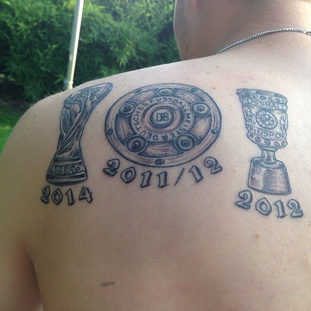 Sem ter jogado uma partida do torneio, jogador alemão tatua Copa do Mundo