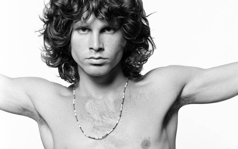 Marianne Faithfull diz que seu ex-namorado matou Jim Morrison