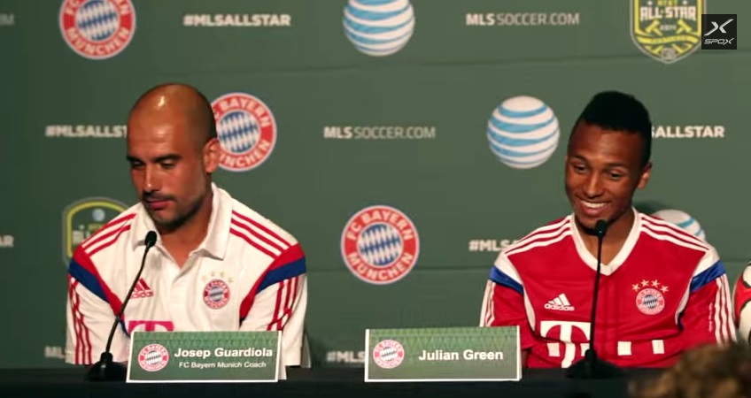 Pep Guardiola brinca com atacante americano e arranca gargalhadas em coletiva