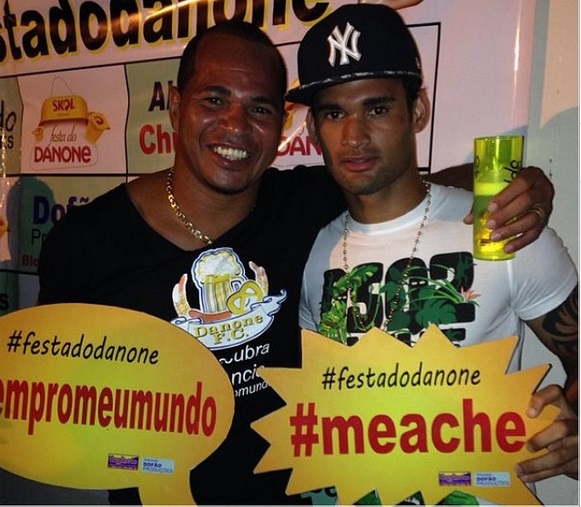 ... você ainda tem alguma dúvida que Aloísio Chulapa é o rei da manguaça?