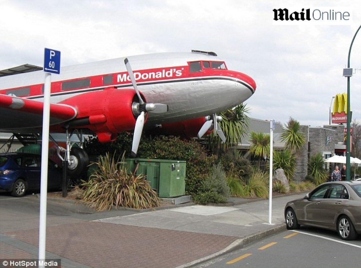 Avião de luxo desativado vira salão de loja do McDonald's na Nova Zelândia  – Vírgula