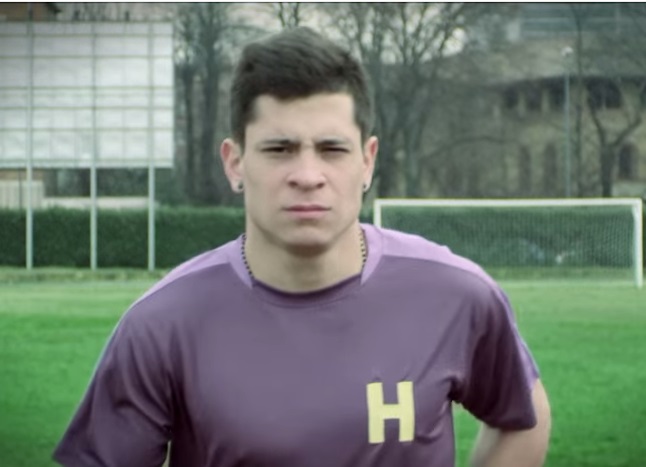 Na Itália, Iturbe fez um comercial que imitava o desenho Super Campeões