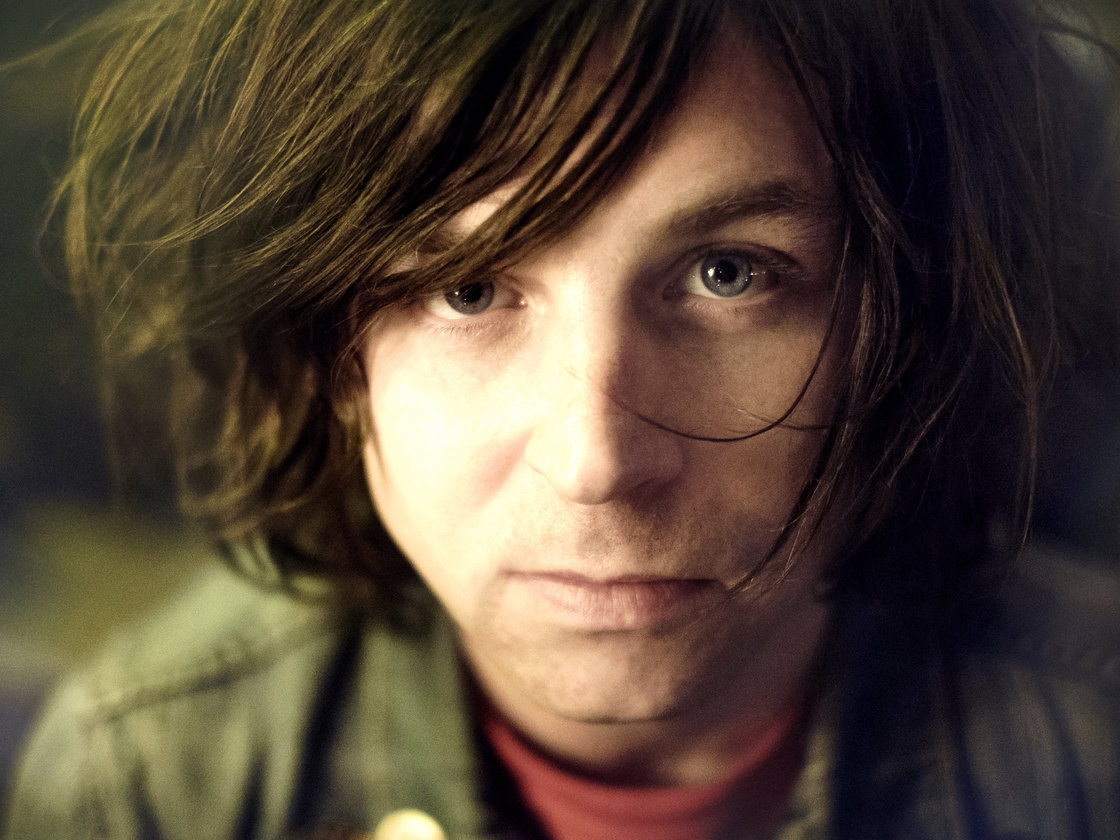Novo álbum de Ryan Adams, autointitulado, já está disponível; vem ouvir