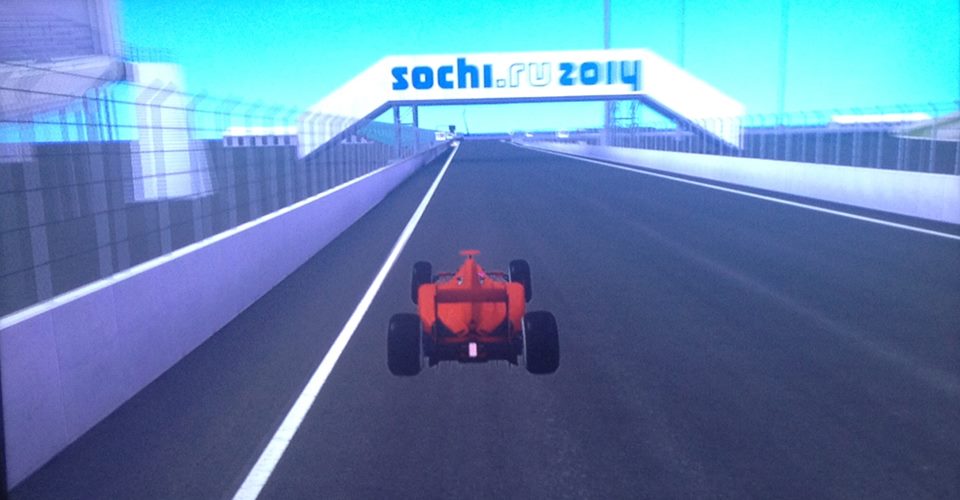 Ferrari é criticada por torcedores ao postar foto de simulador que 'parece Playstation'