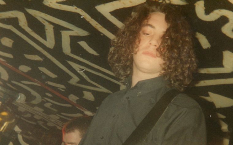 Morre Robert Young, ex-guitarrista e um dos fundadores da banda Primal Scream