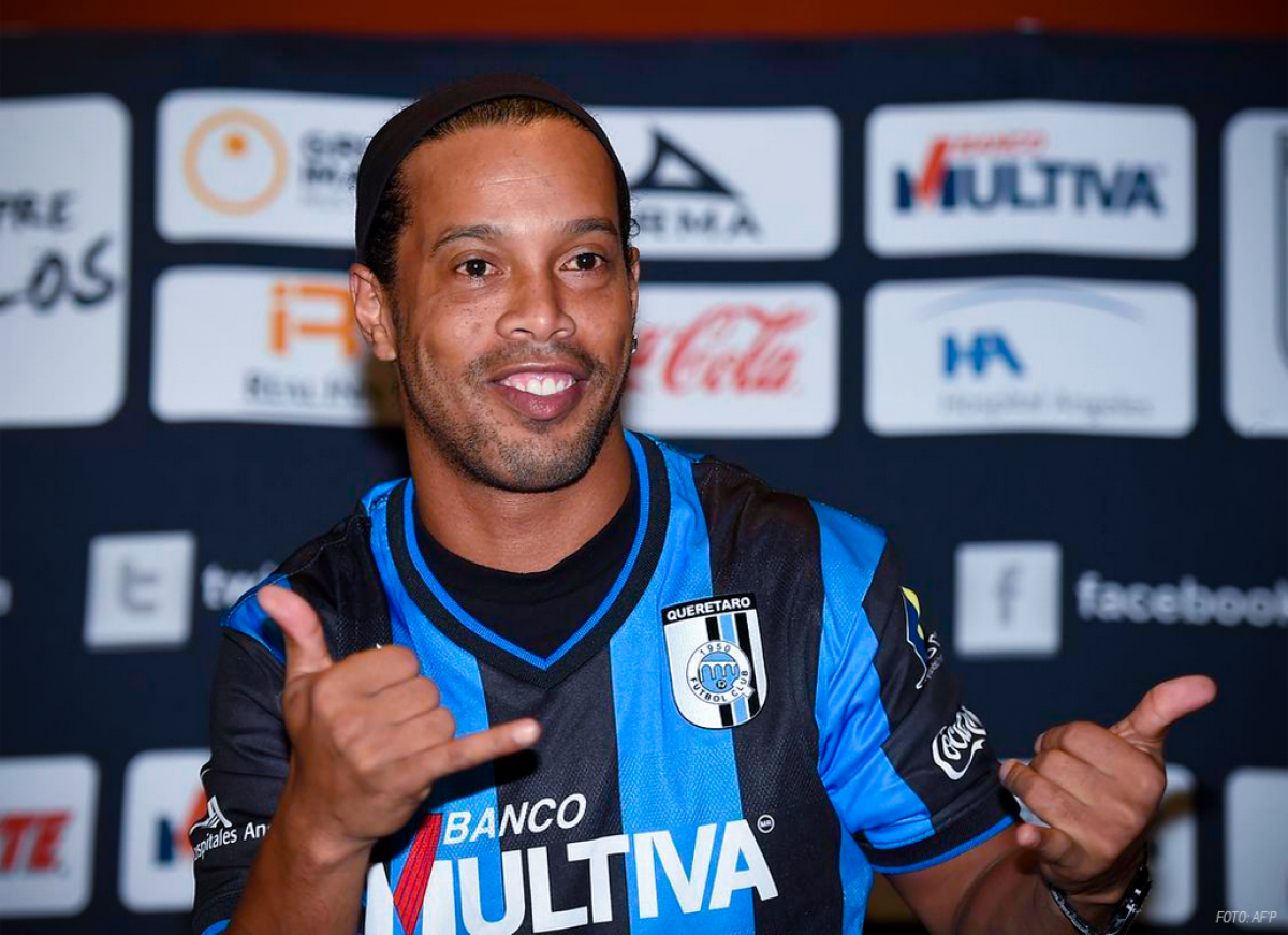 CAMISA QUERETARO-MEX – RONALDINHO GAUCHO – APRESENTACAO DO JOGADOR