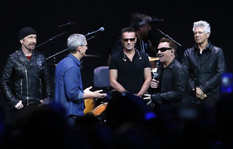 U2 anuncia novo disco 'Songs of Innocence' e o oferece de graça no iTunes