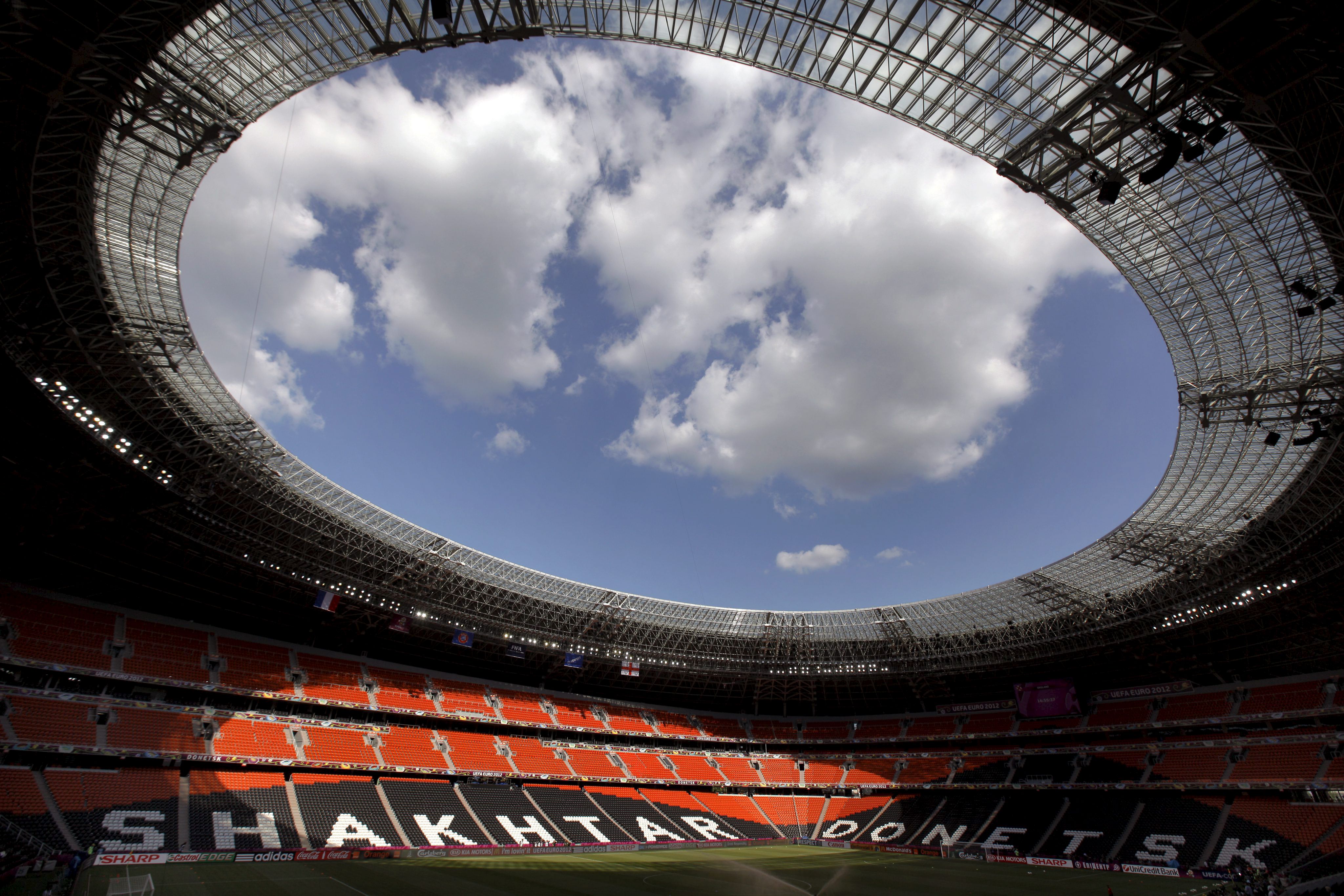 Explosões voltam a provocar danos no estádio do Shakhtar Donetsk