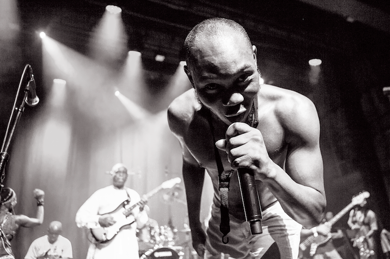 Seun Kuti, filho de Fela, e grupo cultuado do Benim fazem show grátis em SP