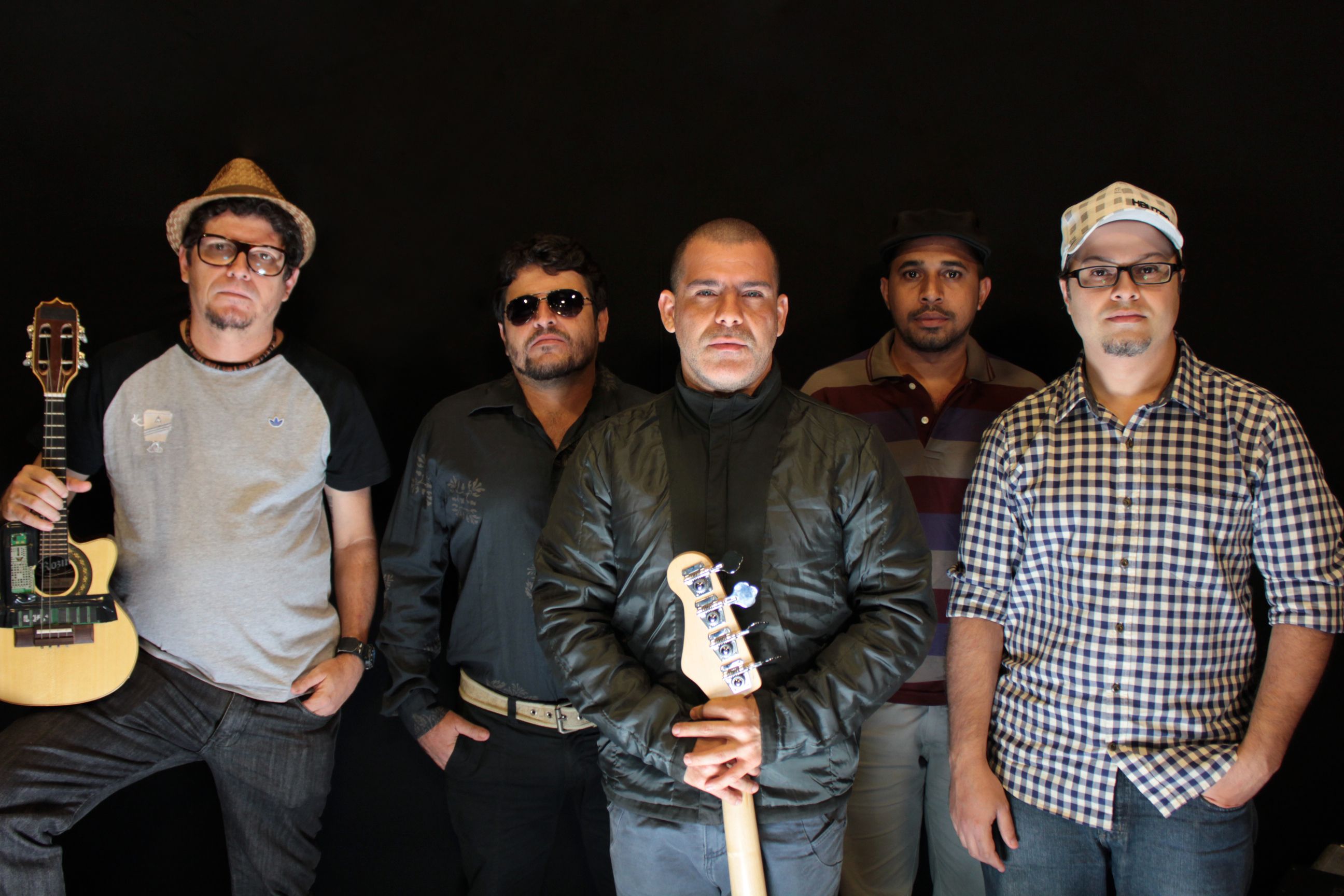 Festival com Mundo Livre S/A, Isca de Polícia, Curumin e outros celebra 20 anos do mangue beat
