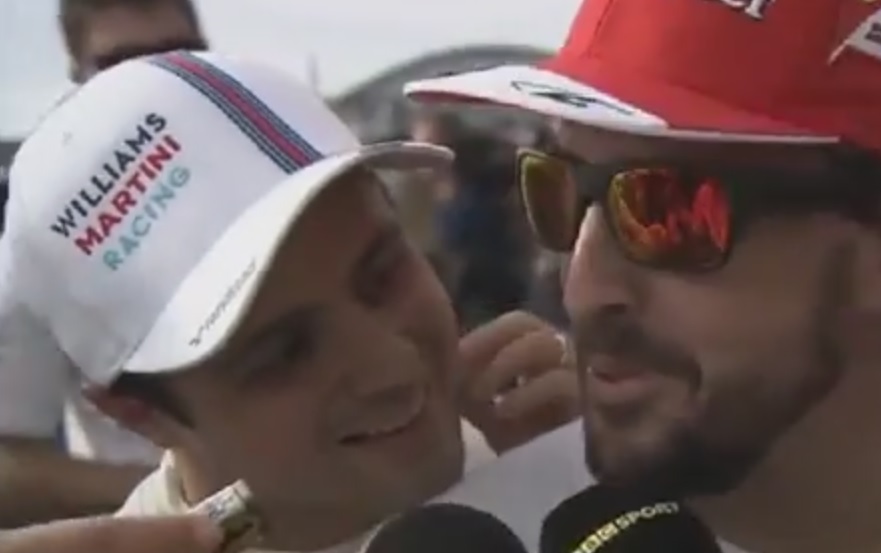 Massa invade entrevista de Alonso e faz piada: "vai para a Marussia?"