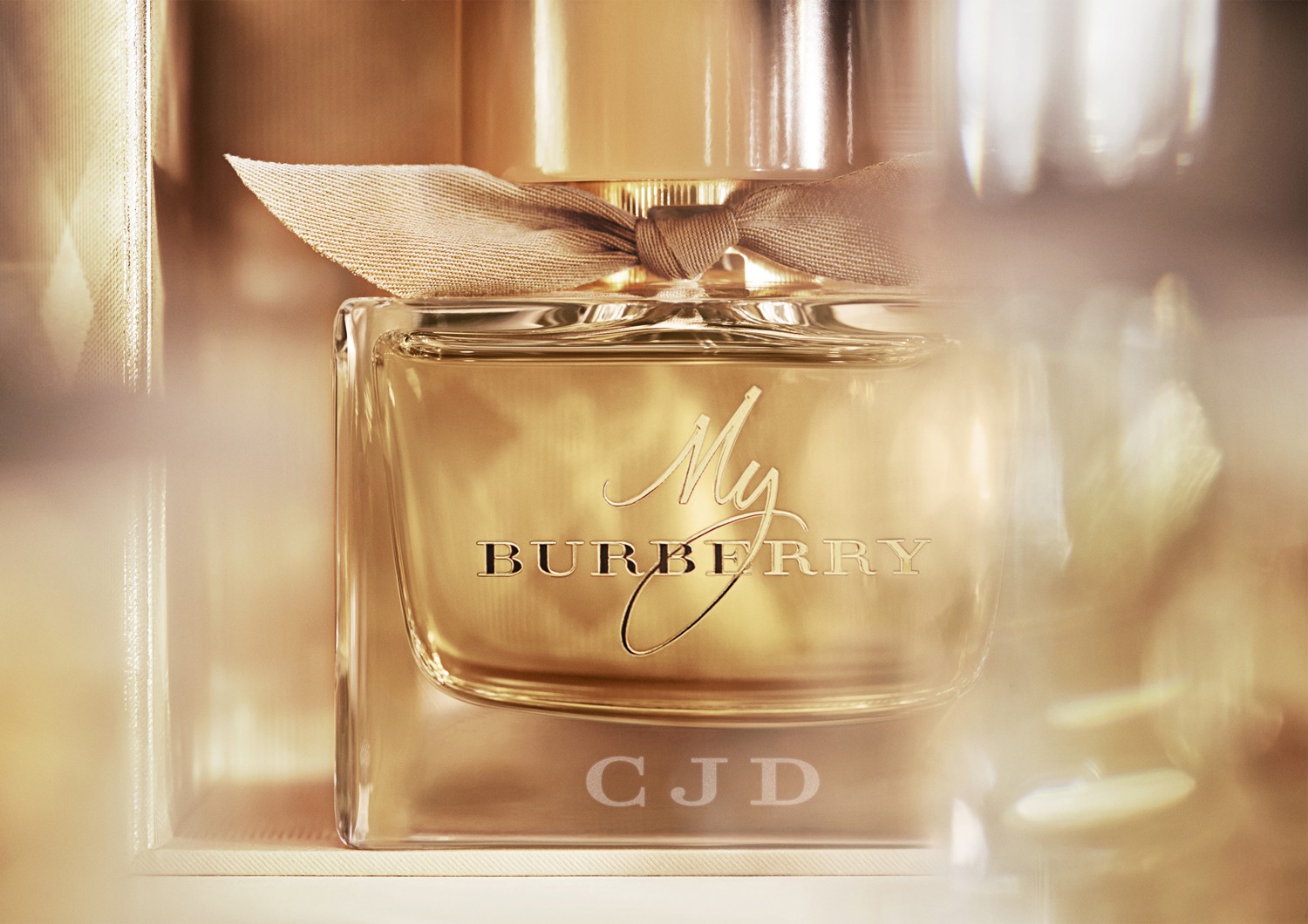 Perfume Burberry chega ao Brasil com serviço de personalização especial
