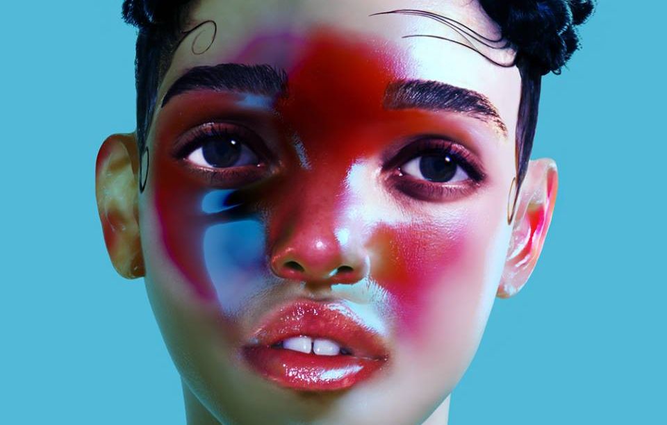 Em alta por namoro com Robert Pattinson, FKA twigs solta clipe de 'Video Girl'