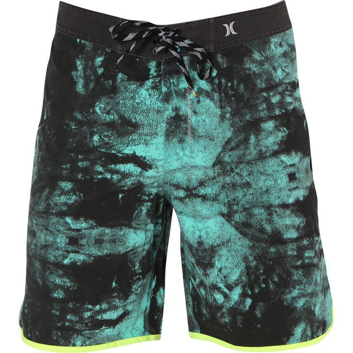 Bermuda surf da Hurley; R$ 279,90, na Kanui (www.kanui.com.br/)