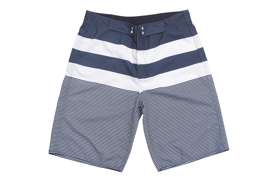 Bermuda surfe listrada; R$ 139,90, na M.Pollo (www.mpollo.com.br)