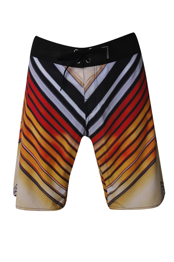 Bermuda surfe listrada; R$ 198, na Blue Man (www.blueman.com.br)