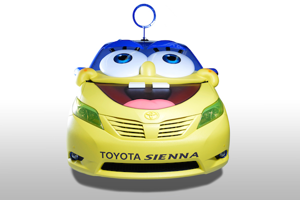 O Toyota Senna modificado promove o próximo filme do Bob Esponja, que será lançado em 2015