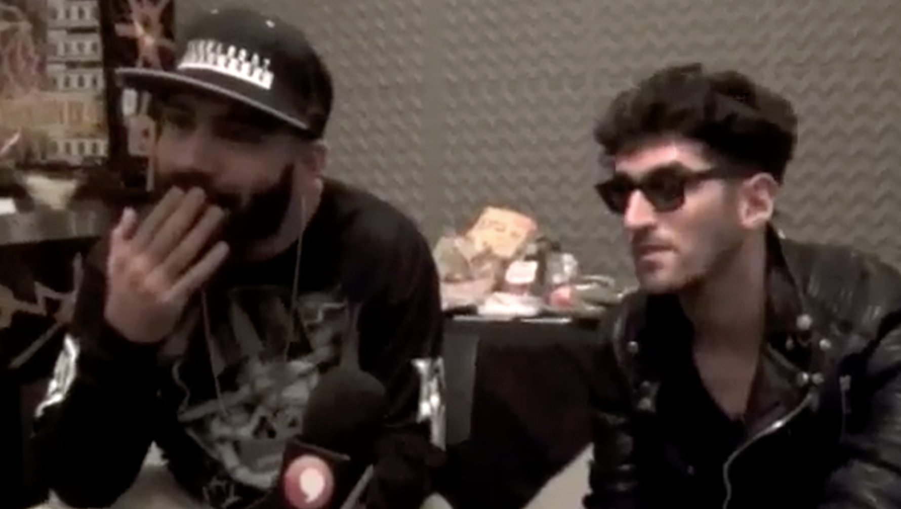 Toca Aquela com Chromeo