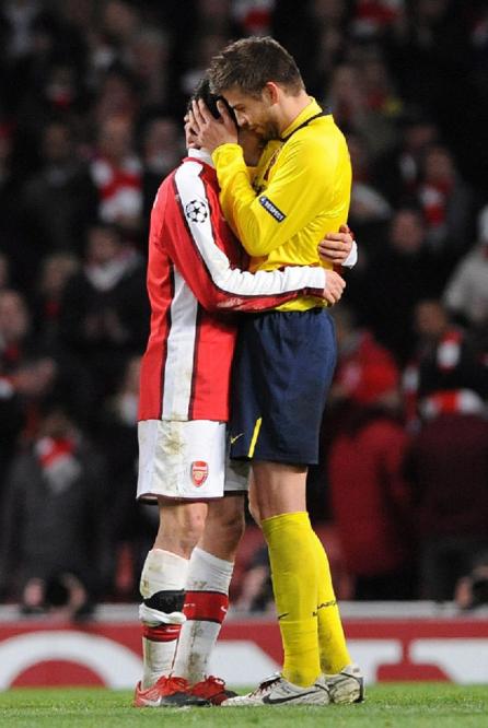 A amizade entre os jogadores espanhóis Cesc Fabregas e Gerard Piqué é conhecido como Fabriqué