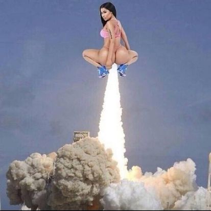 O vídeo Anaconda de Nicki Minaj esteve no topo dos memes da internet até...