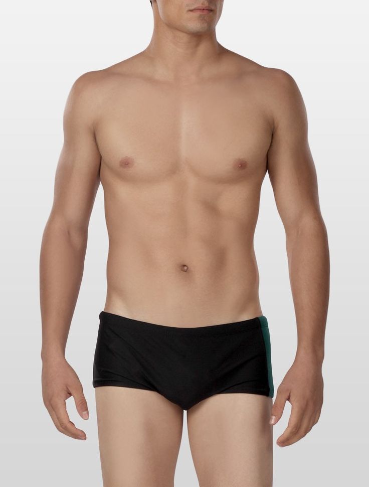 Sunga preta com detalhe verde na lateral; R$ 139, na Calvin Klein (www.calvinklein.com.br). Preço pesquisado em dezembro de 2014, sujeito a modificações 