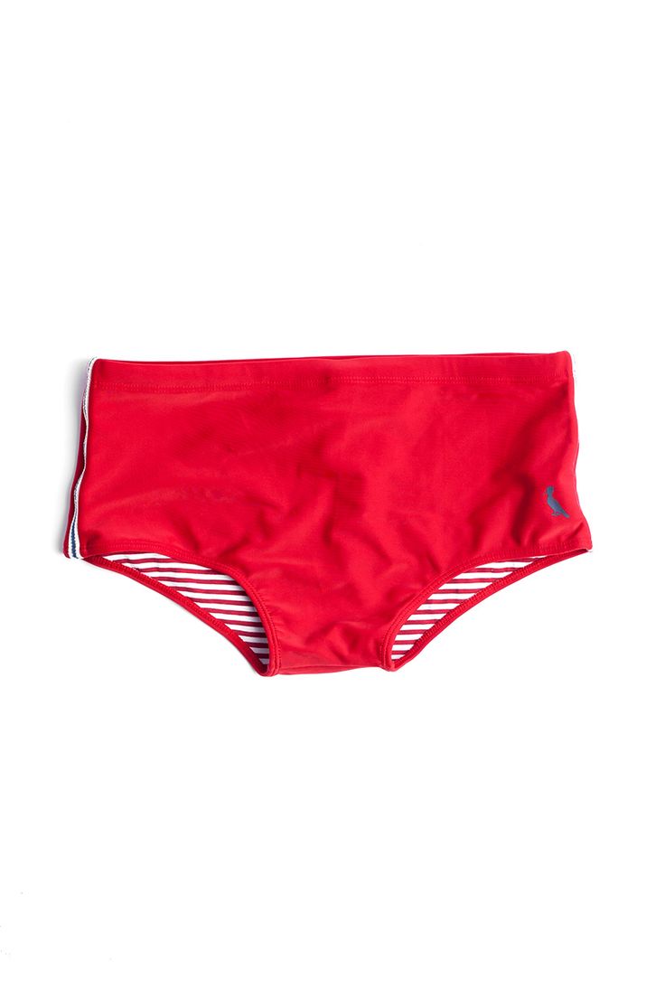 Sunga vermelha lisa forro listrado; R$ 159, na Reserva (www.usereserva.com). Preço pesquisado em dezembro de 2014, sujeito a modificações