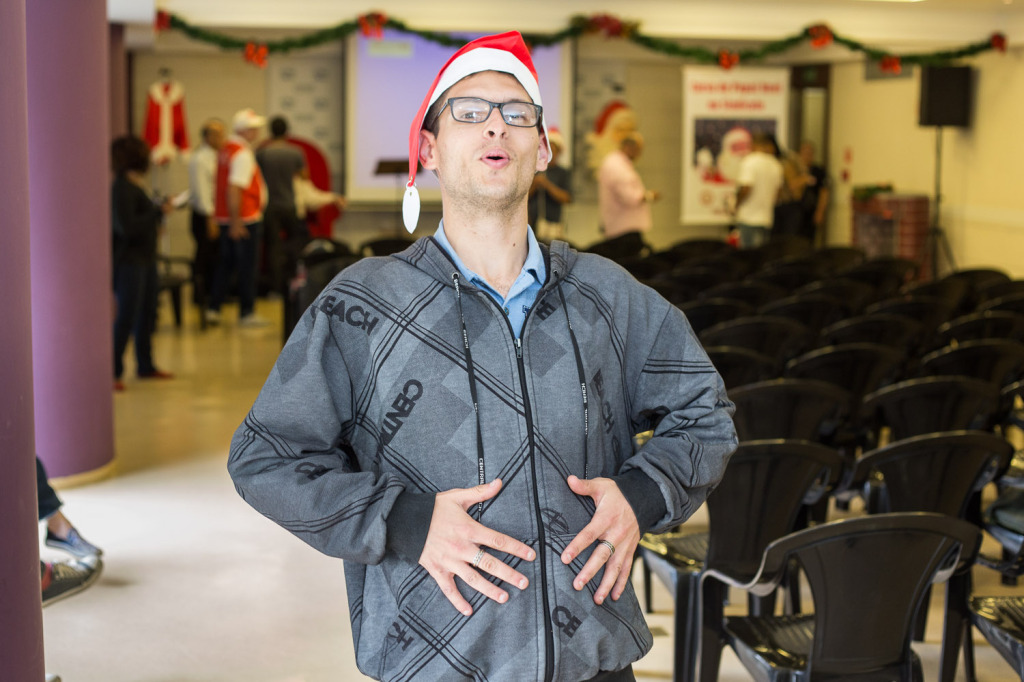 Interessados em trabalhos de Papai Noel, Mamãe Noel ou Noelete participaram do curso