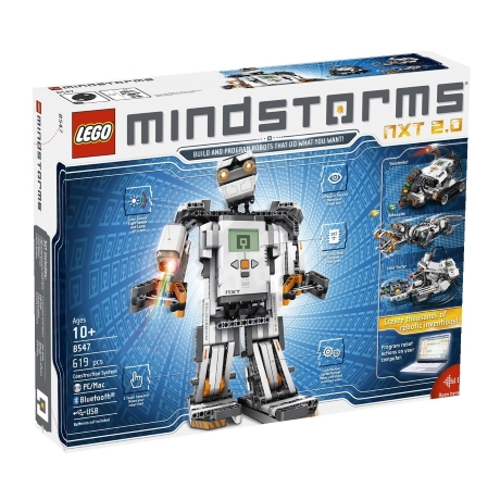 A linha Mindstorms é a nova geração da LEGO, que permite a contrução de robôs controlados por meio de smartphones. Totalmente demais. Um garoto de 14 anos, Leon Overwheel, construiu até uma impressora com o brinquedo. Dá para comprar o Mindstorms EV3 no Brasil, mas o preço é salgado: R$ 3,4 mil. Na gringa, dá para consegui-lo pelo <a href=