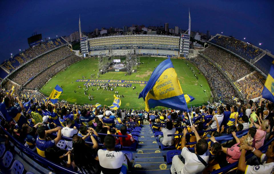 Não era dia de jogo: os hinchas do Boca só queriam declarar amor ao seu time