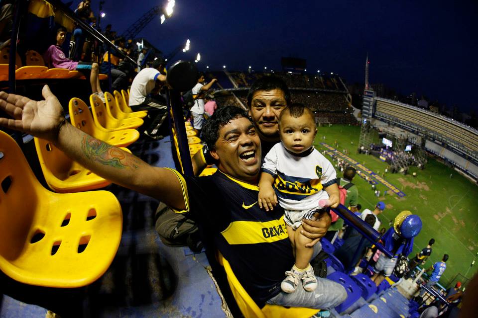 Não era dia de jogo: os hinchas do Boca só queriam declarar amor ao seu time