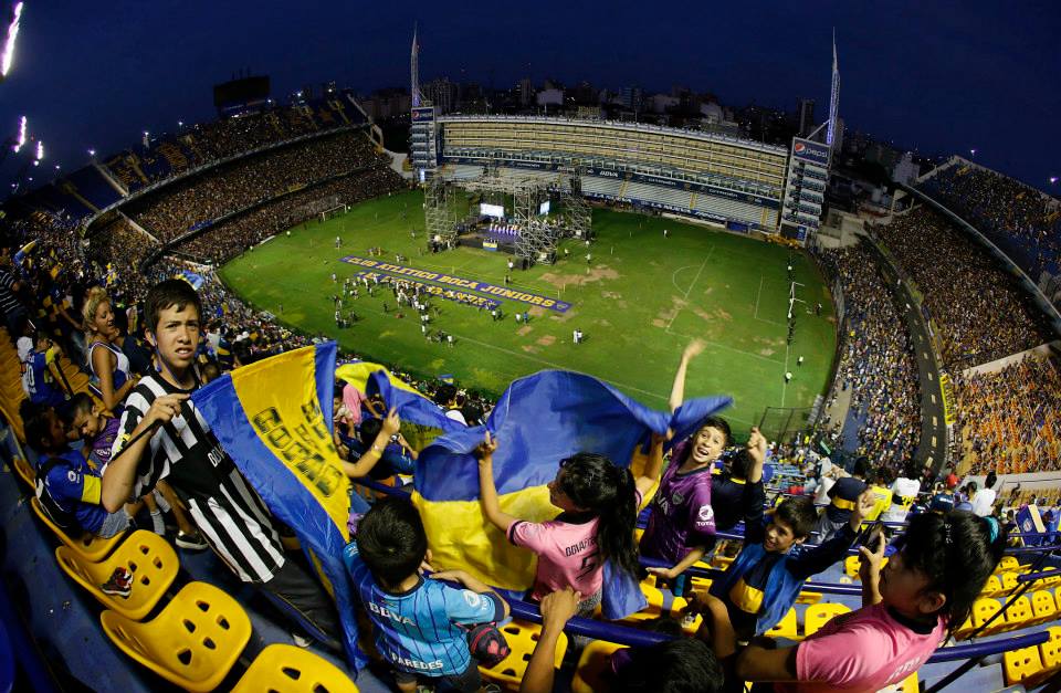 Não era dia de jogo: os hinchas do Boca só queriam declarar amor ao seu time