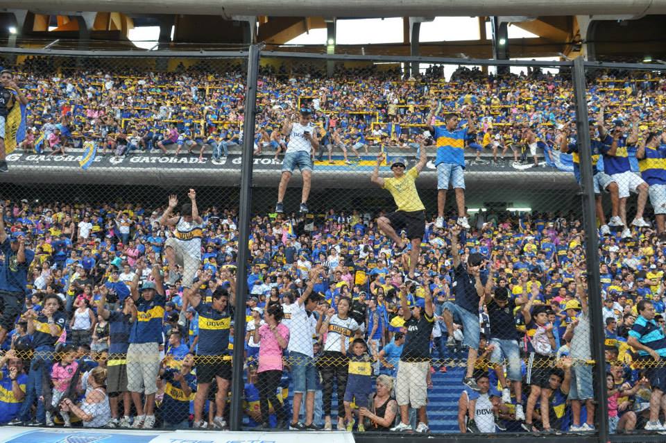 Não era dia de jogo: os hinchas do Boca só queriam declarar amor ao seu time