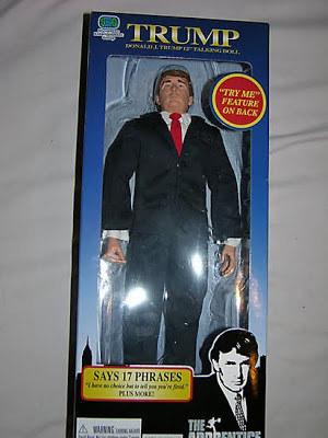 Donald Trump, um boneco pra demitir os outros bonecos