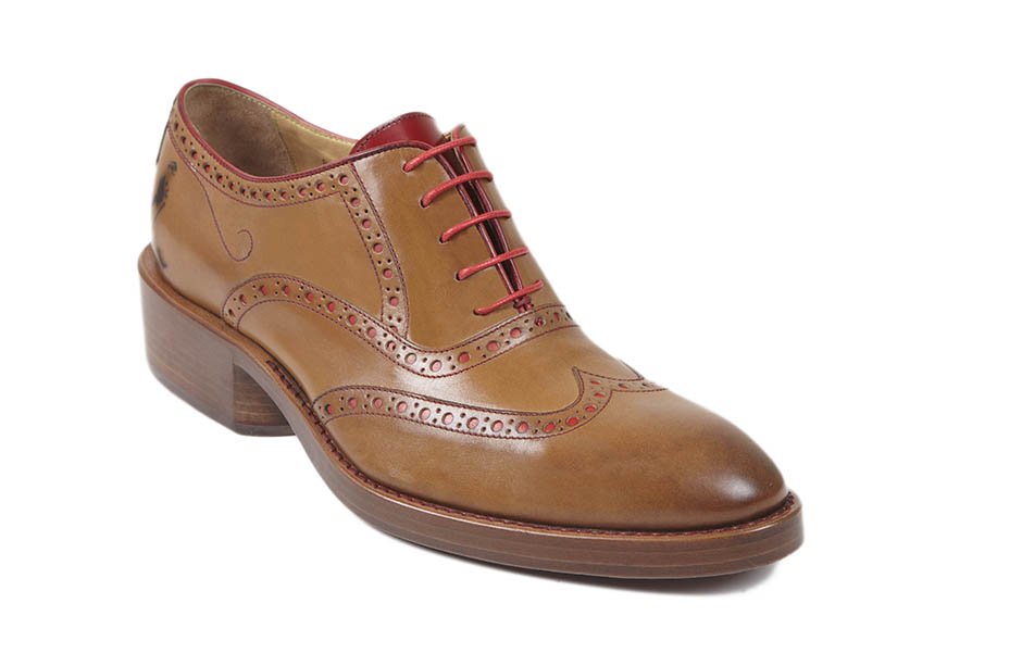 O Oxford Style Brogue customizado custa  o equivalente a R$ 1226