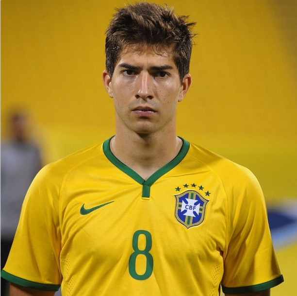Lucas Silva foi eleito o jogador mais bonito do Brasileirão 2014