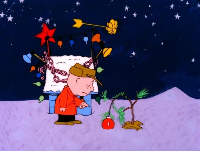Minduim, em um filme do Snoopy, declara que é desiludido com o natal pelo rumo muito comercial que a festa tomou.