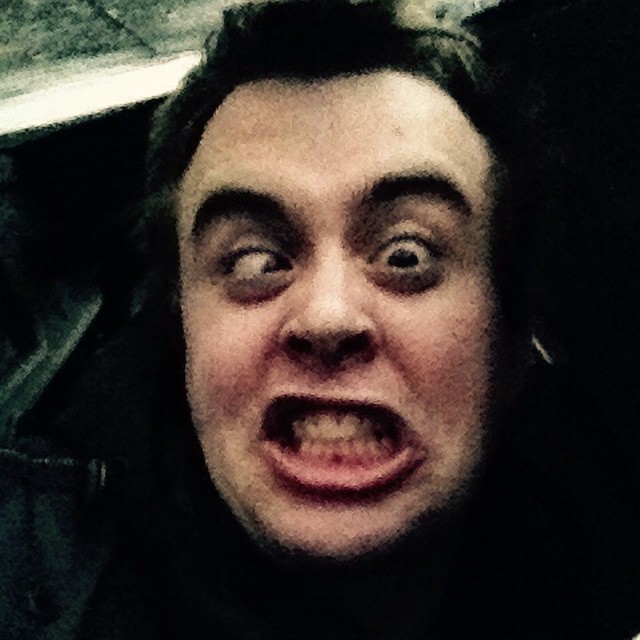 O selfie feio de Geoff Warburton
