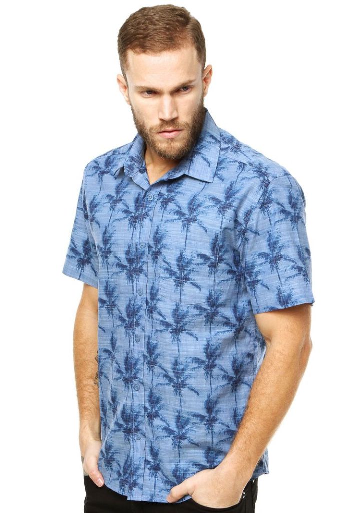 Camisa Rockstter Coqueiro Azul; R$ 179,99, na na Dafiti (www.dafiti.com.br). Preço pesquisado em janeiro 2015, sujeito a modificações