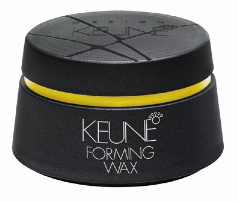 A cera dá um aspecto mais brilhante do que a pomada, e não é indicada pra quem tem cabelo oleoso. Forming wax Keune - Cera Modeladora para os Cabelos; R$ 49,50, na Época Cosmética (www.epocacosmeticos.com.br)