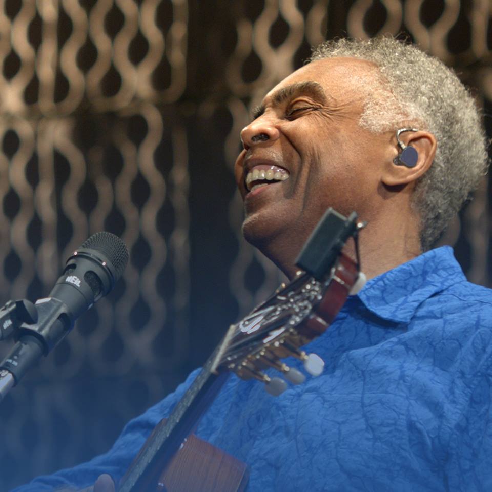 Ícone tropicalista, ex-ministro, Gilberto Gil é uma presença intangível da cultura brasileira. A Bahia, que lhe deu régua e compasso, sempre foi black e essa inspiração permeia sua música.