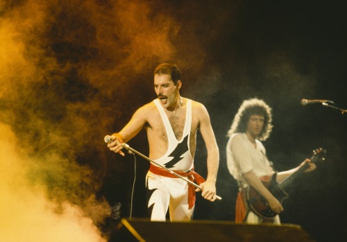 A banda inglesa Queen, com Freddie Mercury e Brian May