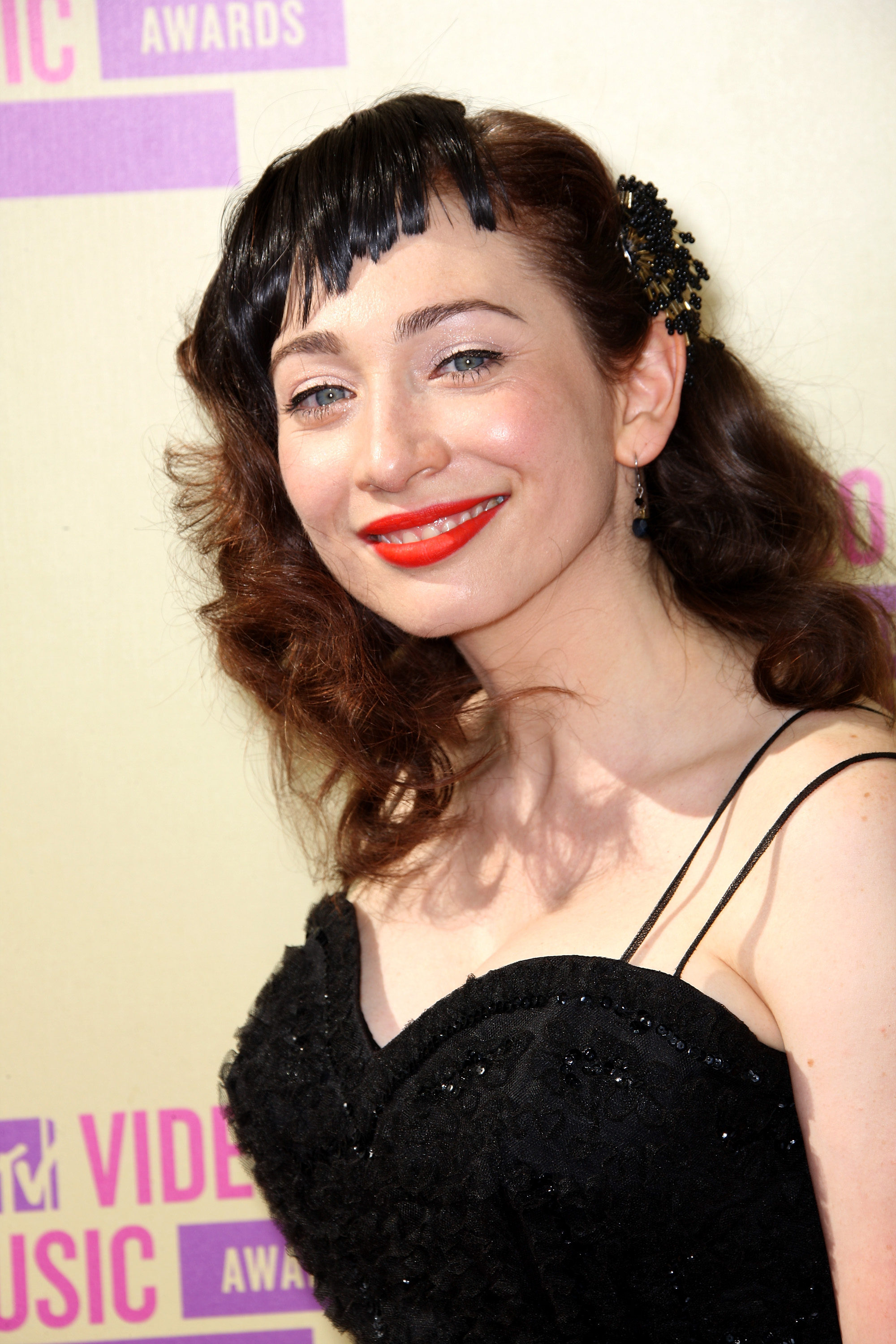 Regina Spektor compôs o tema de Orange is The New Black