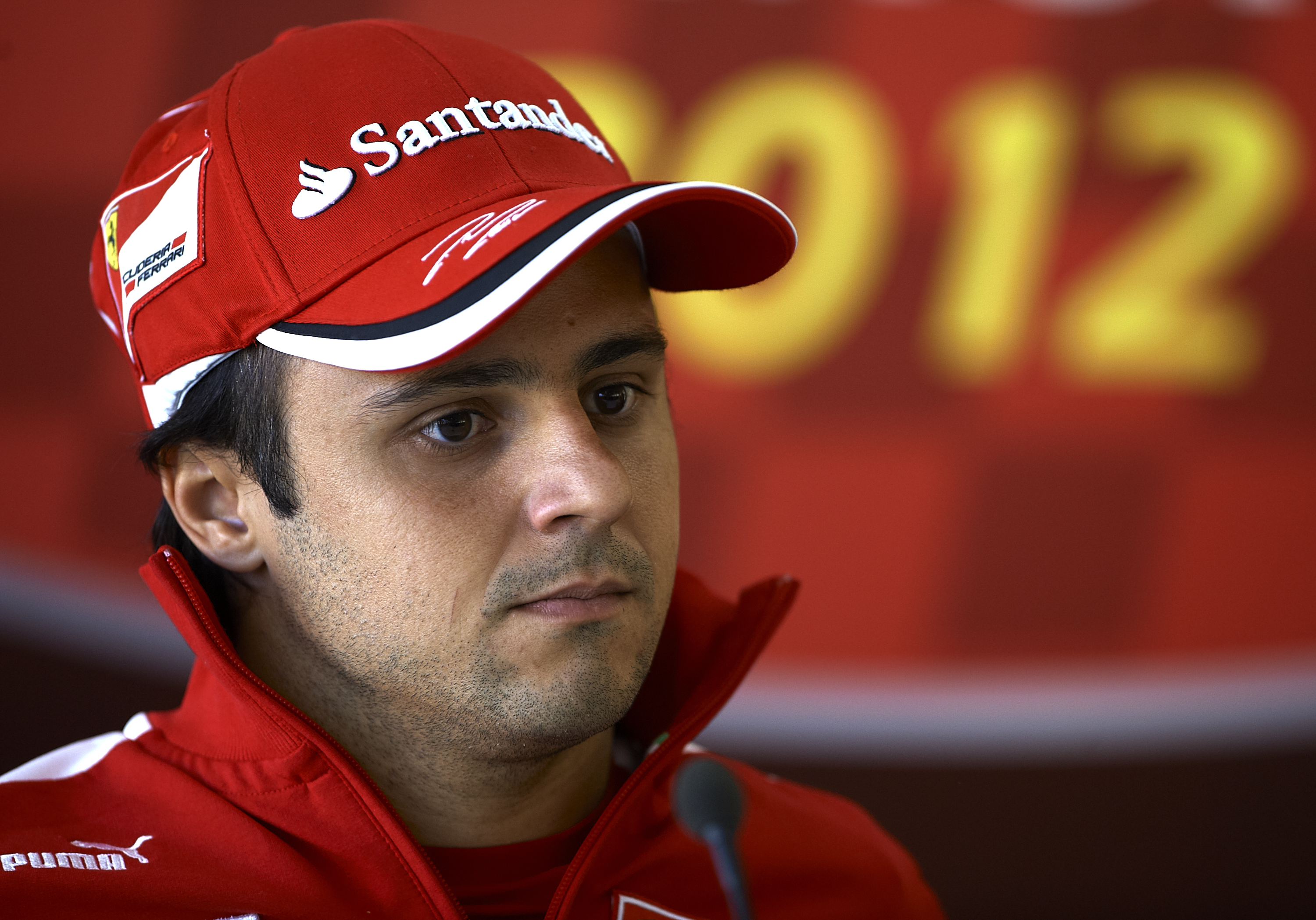 O brasileiro pilotava para a Ferrari em 2009, quando foi acertado por uma mola na cabeça. O piloto ficou 10 meses longe das pistas
