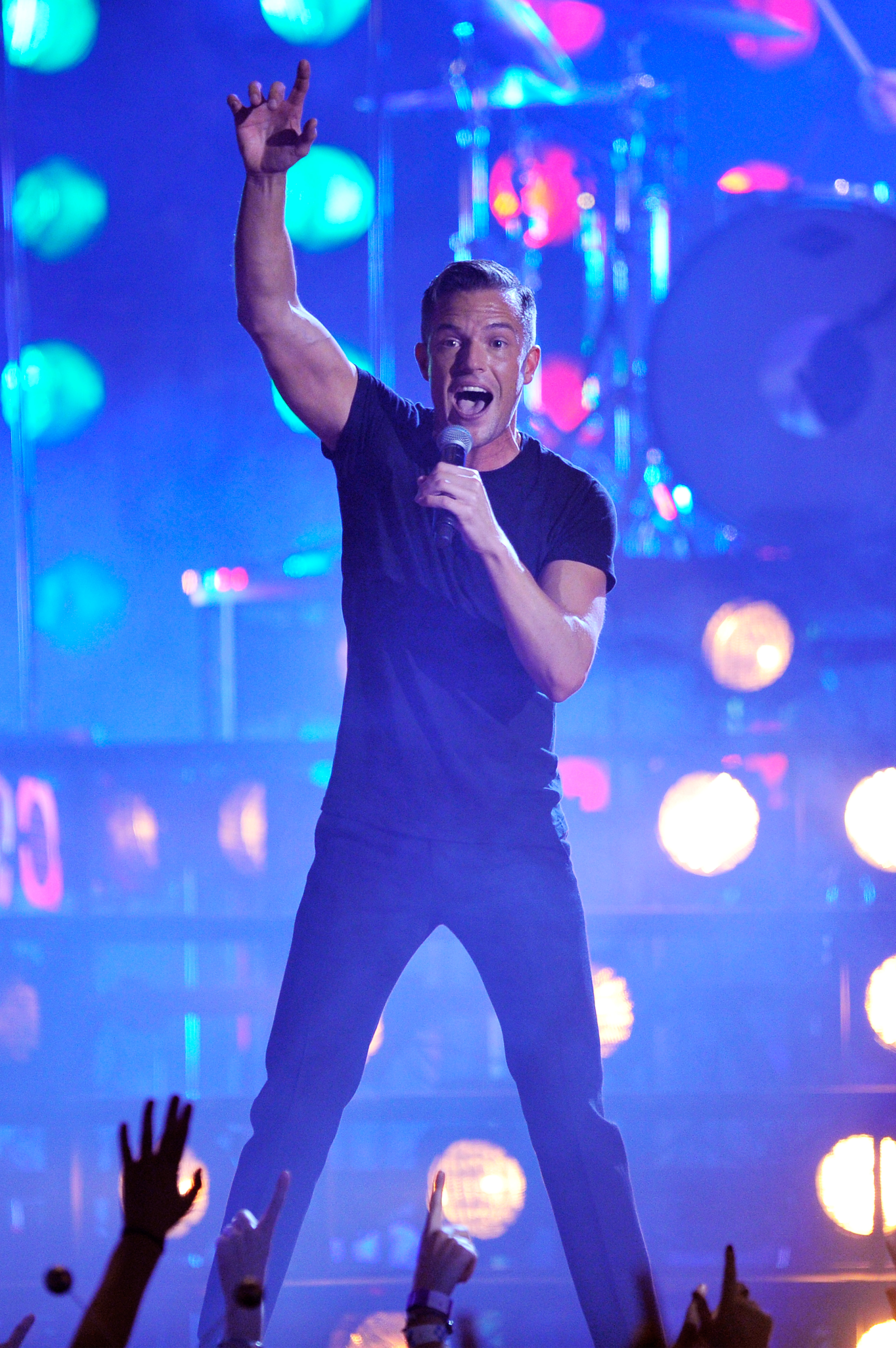 Brandon Flowers, do Killers, Loveblock toca Read my Mind
