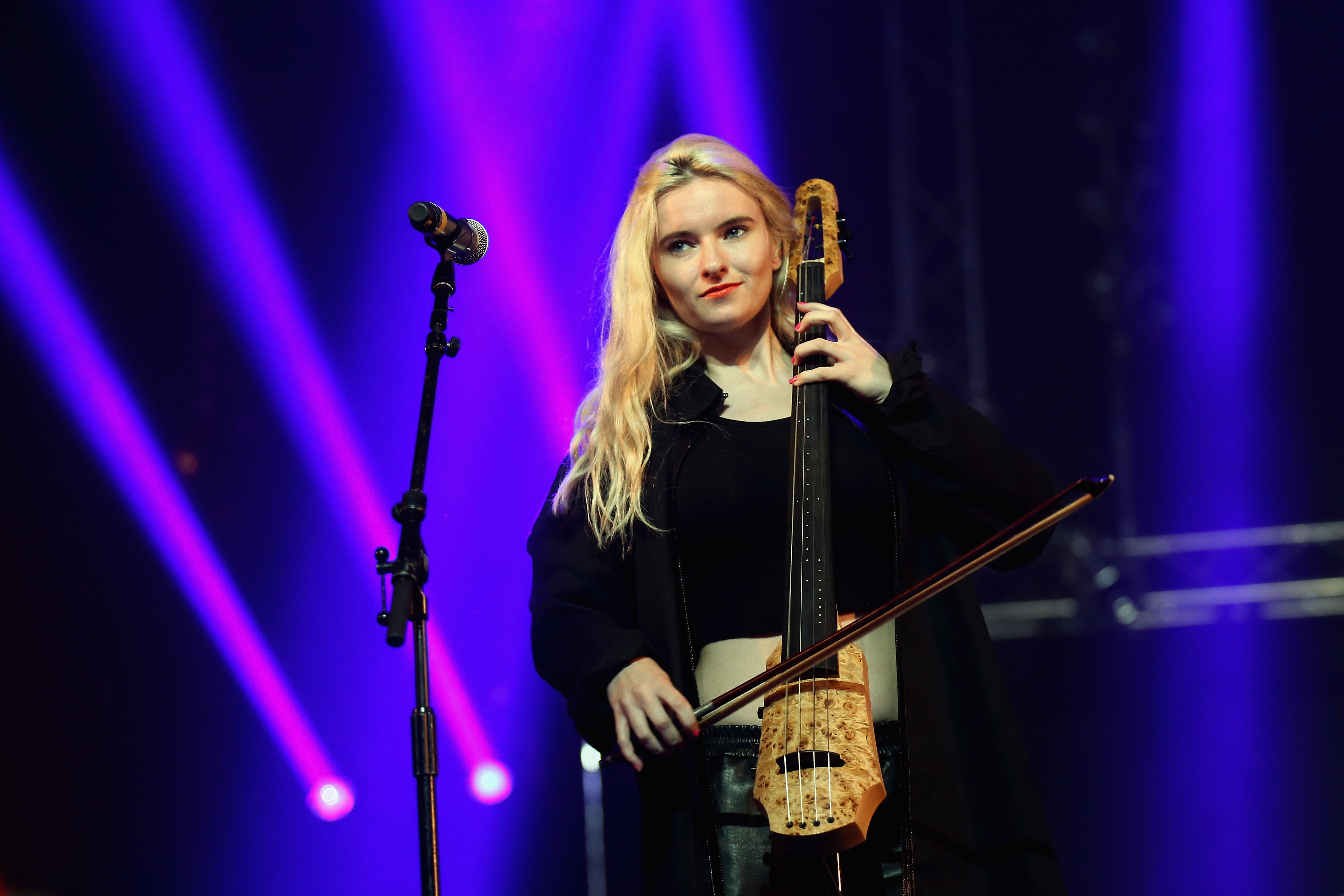Outro som que irá rolar é Rather Be, do Clean Bandit