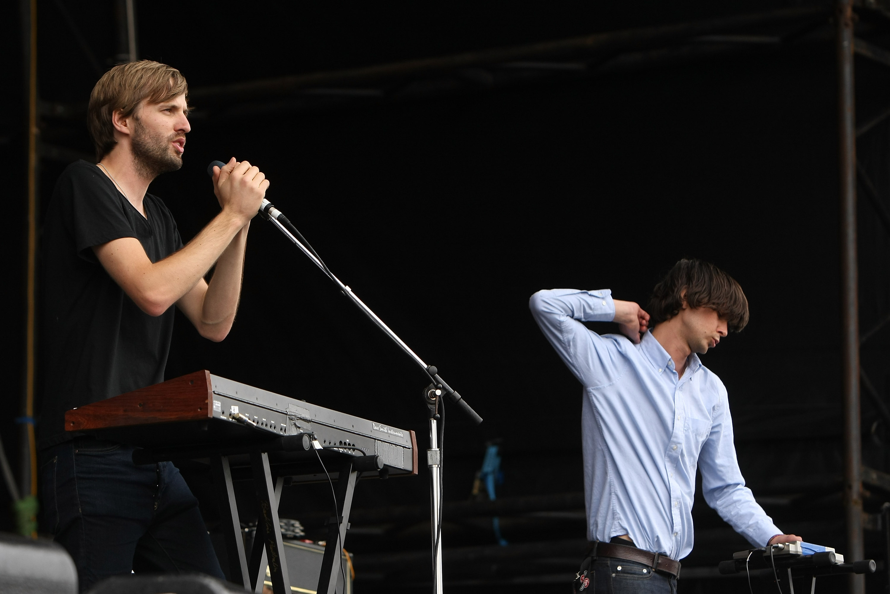 Lights & Music, do Cut Copy, está no repertório
