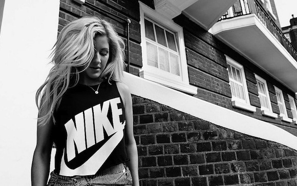 Ellie Goulding em campanha da Nike