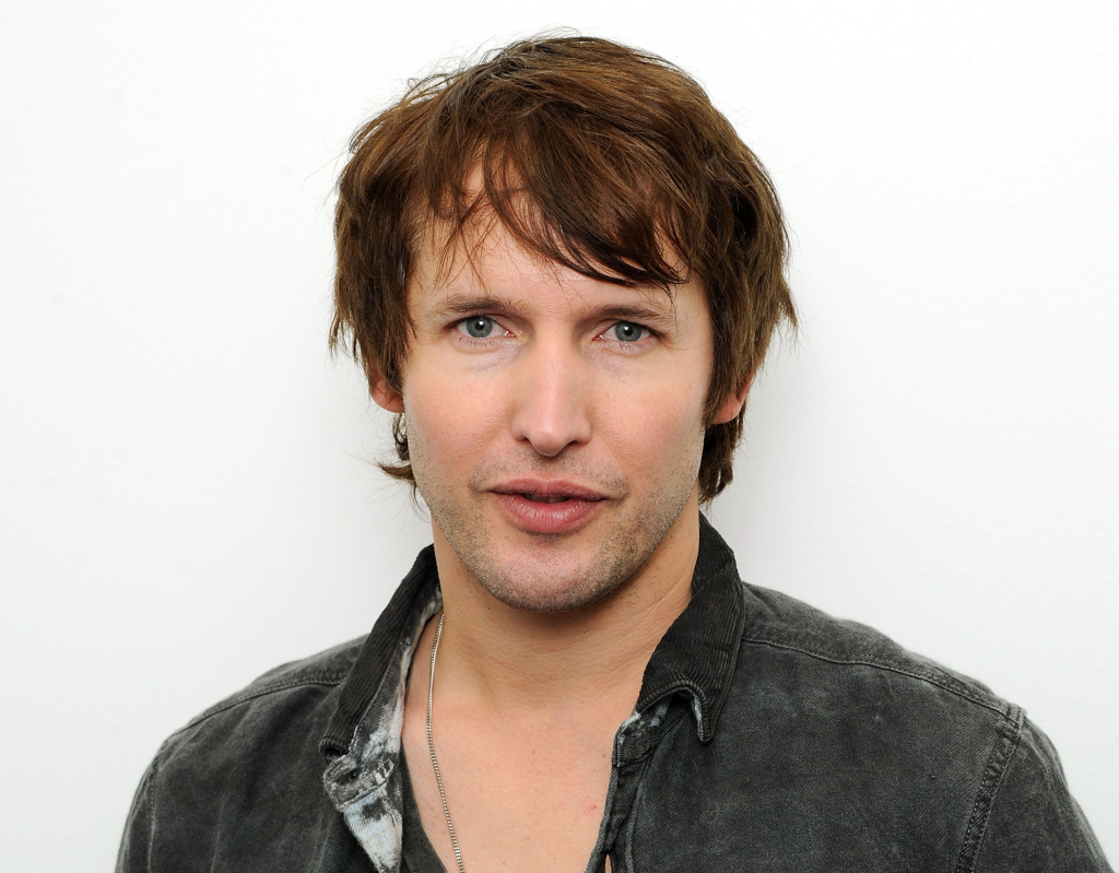 Dia 11 de março o britânico James Blunt tocará músicas de seu mais recente álbum, Moon Landing, no Clube Atlético Juventos, em São Paulo. Show único no país!